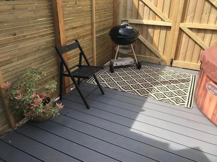 Elkstone Studio Private Hottub Pet Friendly Malvern 外观 照片