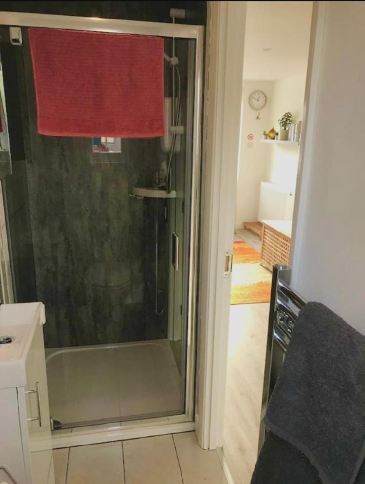 Elkstone Studio Private Hottub Pet Friendly Malvern 外观 照片