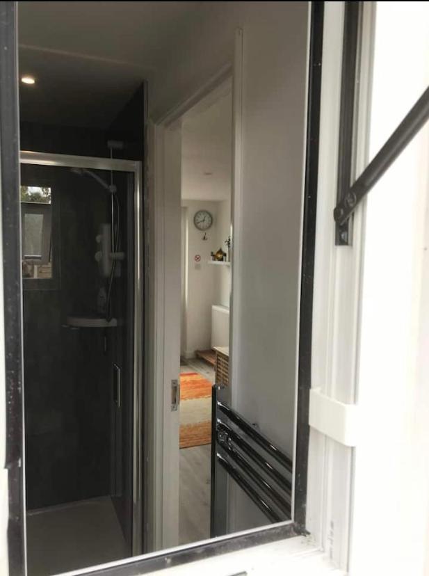 Elkstone Studio Private Hottub Pet Friendly Malvern 外观 照片